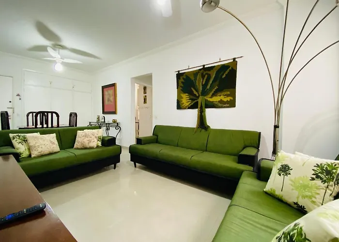 Apto de um dorm centro Pitangueiras Guarujá